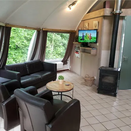 Iglo Bungalow 22 *